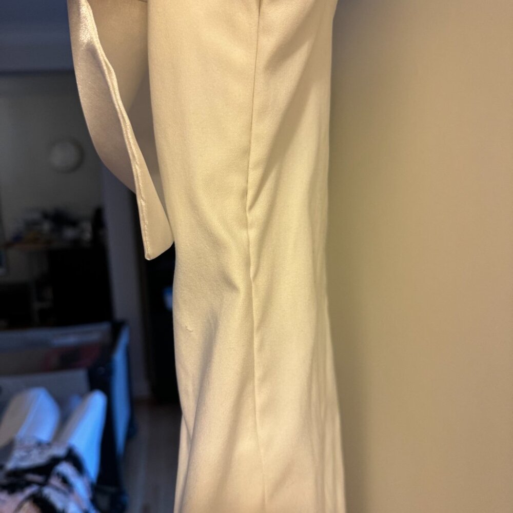 White Mini Bridal Dress with Oversized Satin Bow - Picture 2 of 6